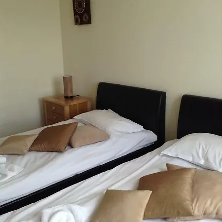 Apartment In Bojourland *